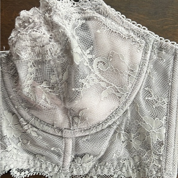 Victoria's Secret Beige Lace Set - Picture 4 of 6